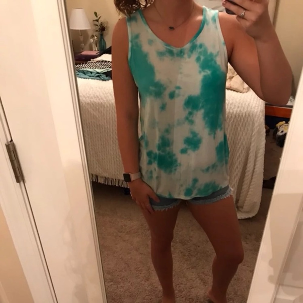 Tank top - Picture 2 of 3